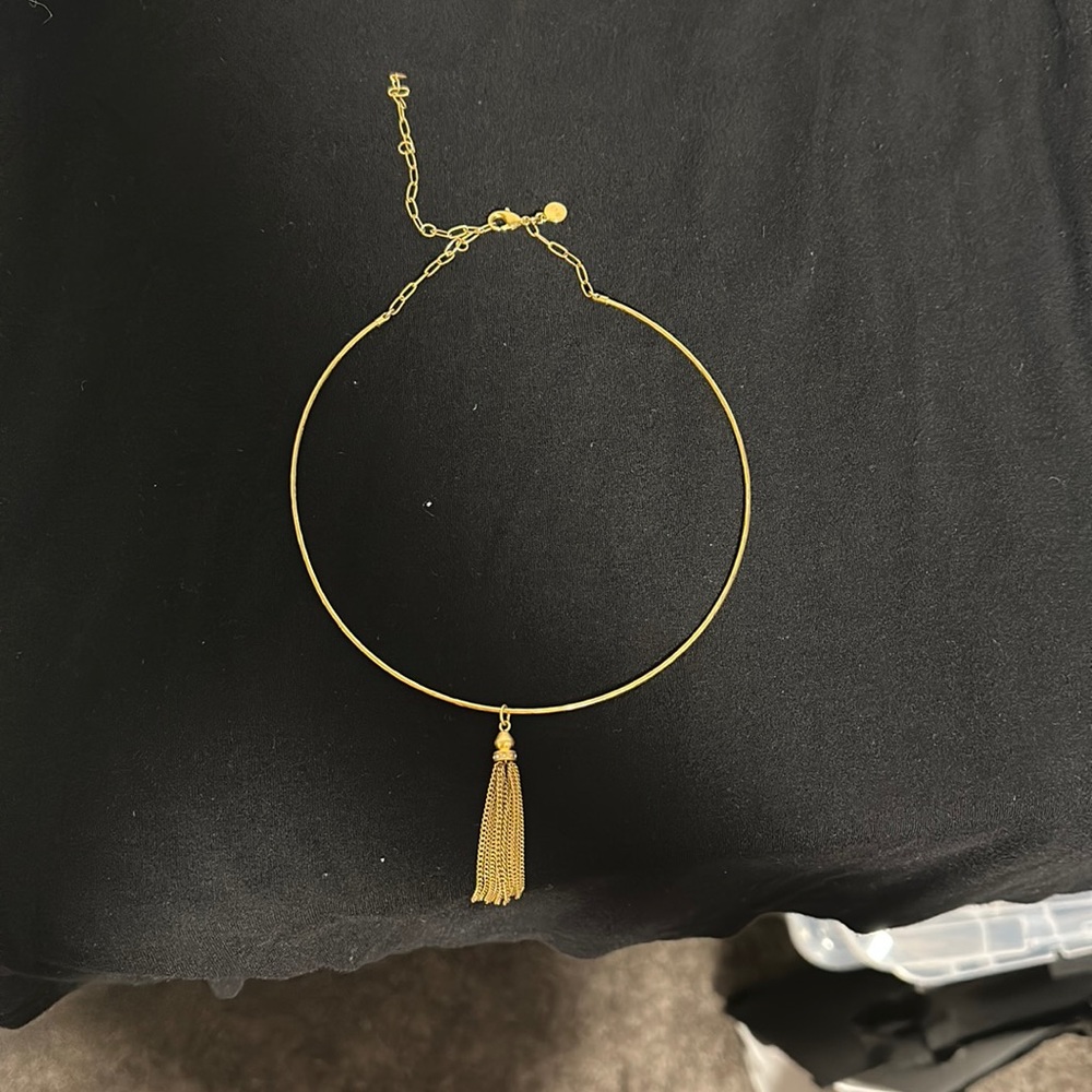 Choker necklace